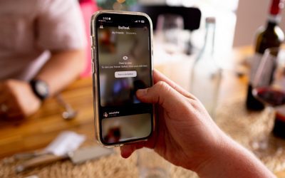 Maximizing Engagement: Integrating Social Media Feeds